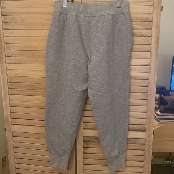 Fila joggers Size M - Picture 2 of 9